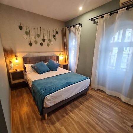 Luxury Green Hostal Madrid Gran Via Екстериор снимка
