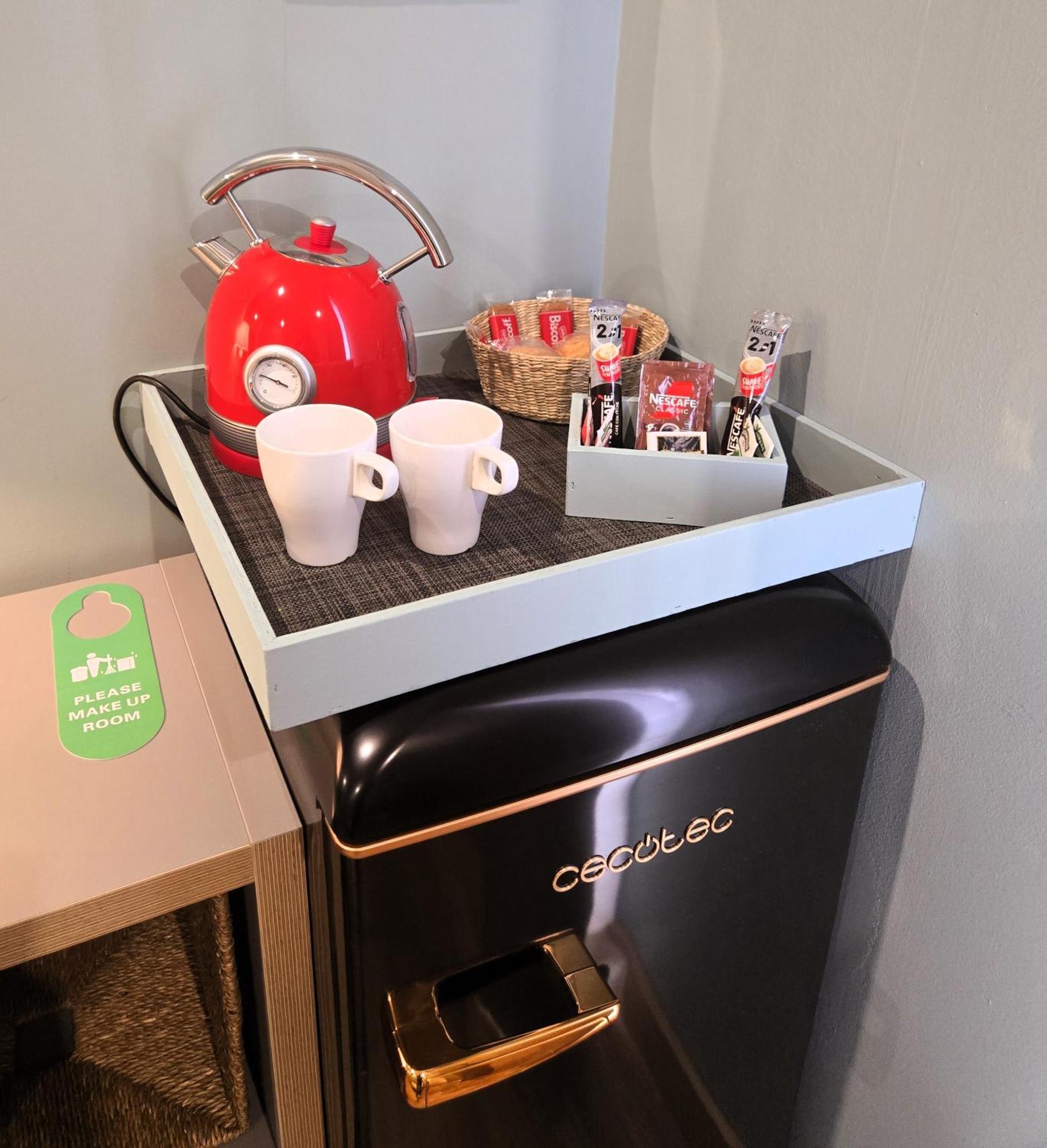 Luxury Green Hostal Madrid Gran Via Екстериор снимка