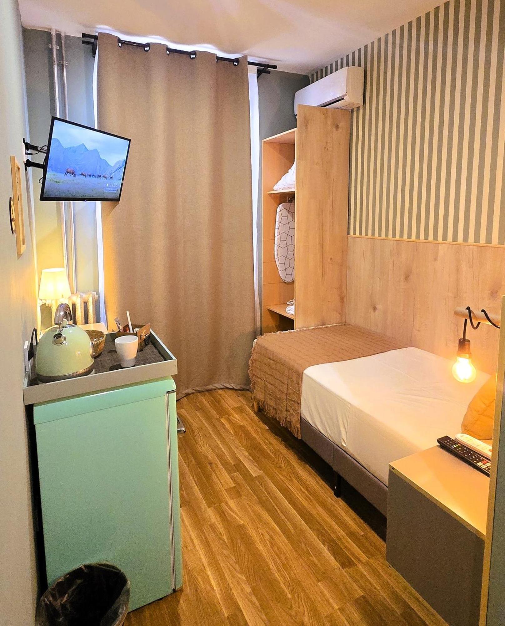 Luxury Green Hostal Madrid Gran Via Екстериор снимка