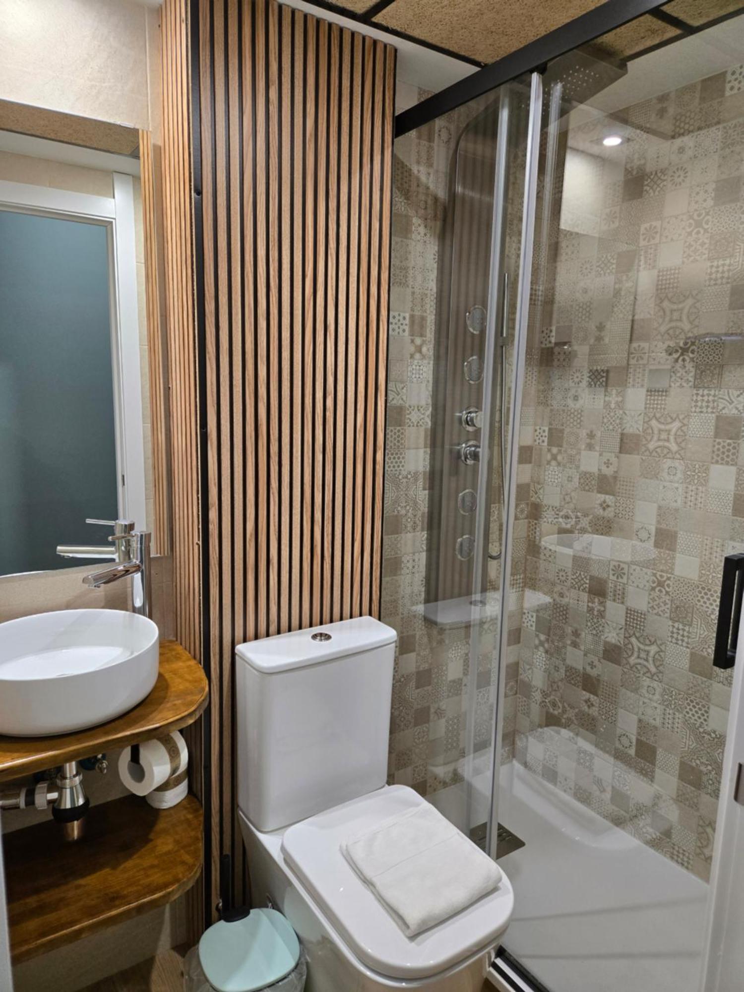 Luxury Green Hostal Madrid Gran Via Екстериор снимка